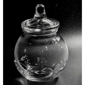 Princess House Heritage Etched Apothocary Jar canister crystal cottonball jar